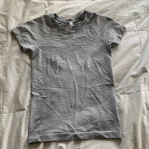 Athleta Momentum Seamless Tee